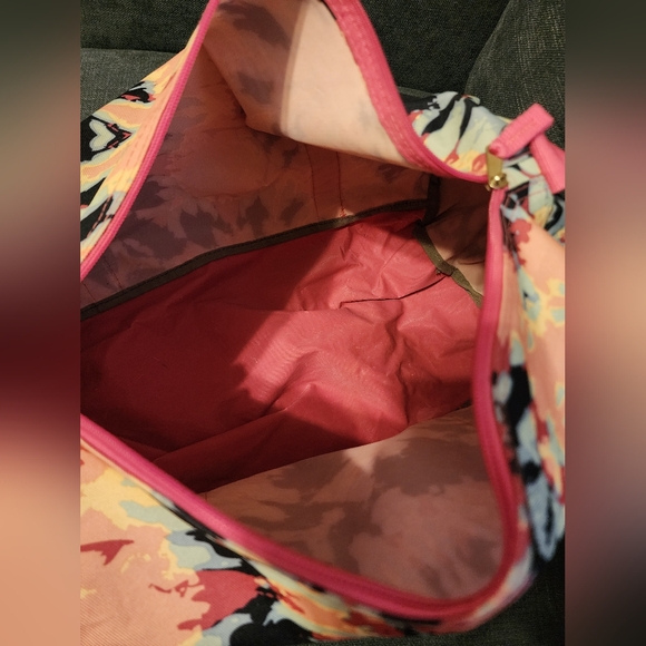 Pink and Black Floral Duffel Travel Bag - Picture 5 of 9